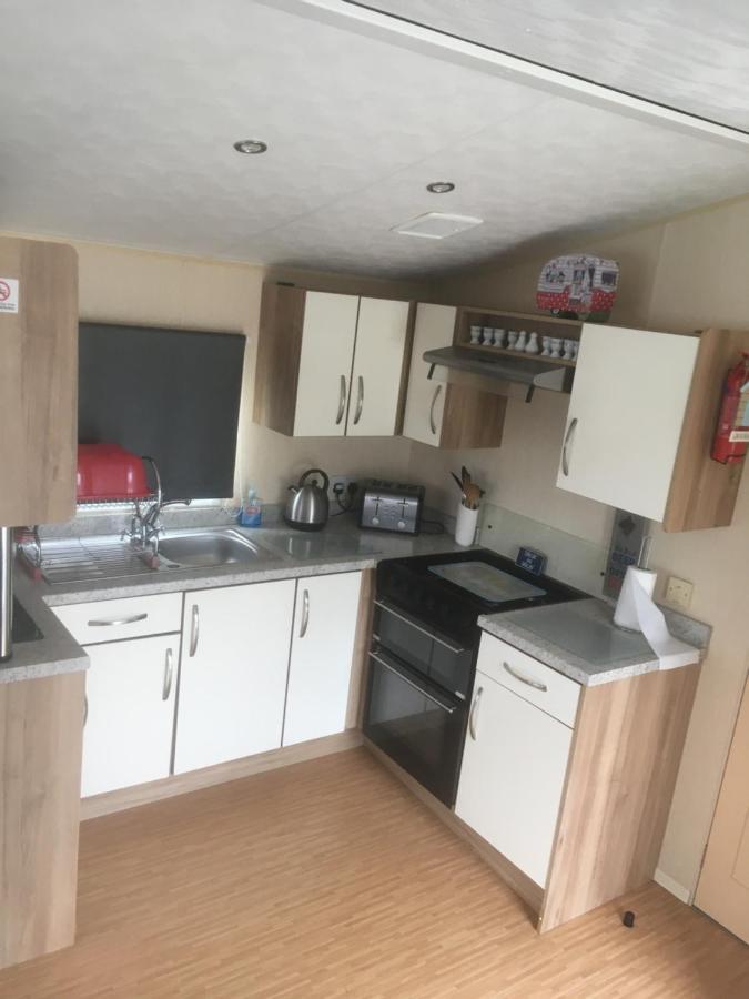 Take Me To The Beach At J&S Caravan Holidays Newquay Bay Resort Saint Columb Minor Eksteriør billede