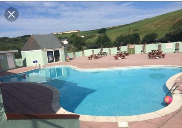 Take Me To The Beach At J&S Caravan Holidays Newquay Bay Resort Saint Columb Minor Eksteriør billede